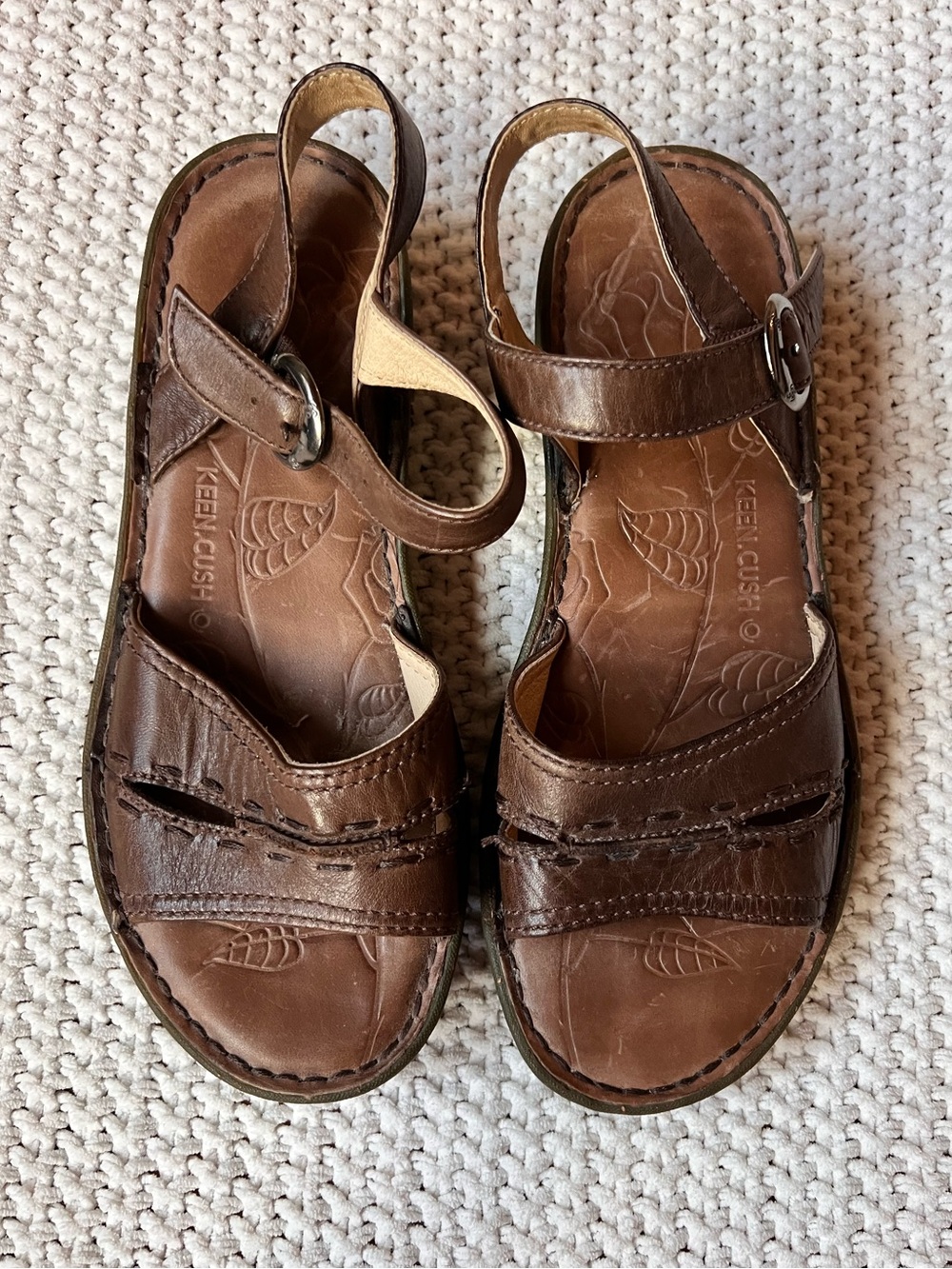 Keen Sandals City of Roses Brown Leather Granola Girl Aesthetic Cute Size 8.5